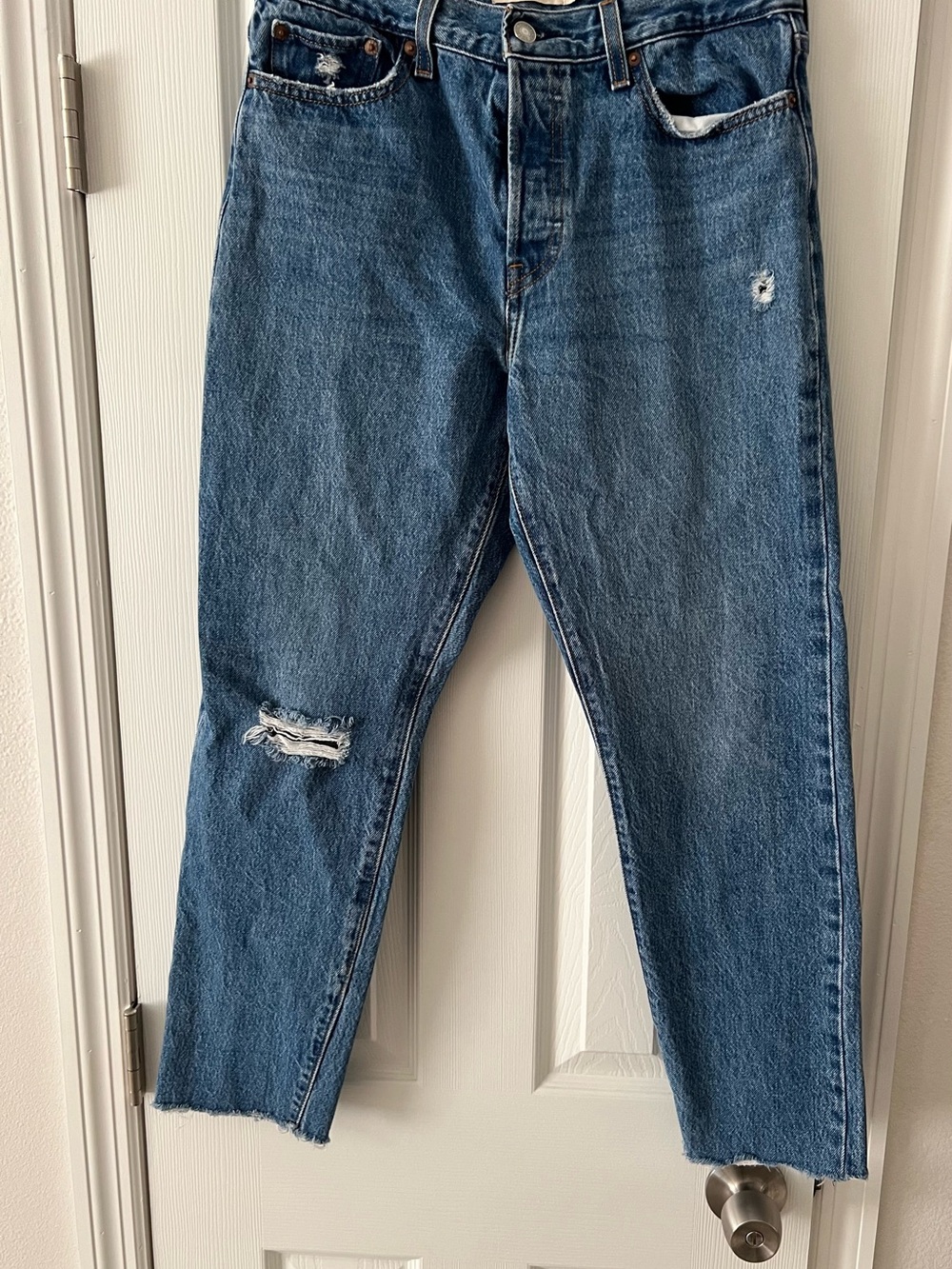 Women’s Levi Distressed Straight-Leg Jeans